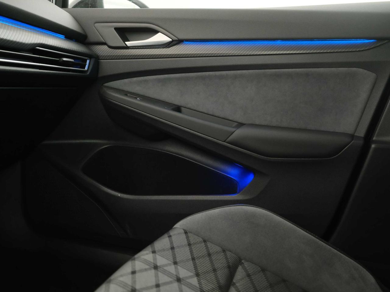 Volkswagen Golf 2.0 tdi scr 150cv r-line dsg