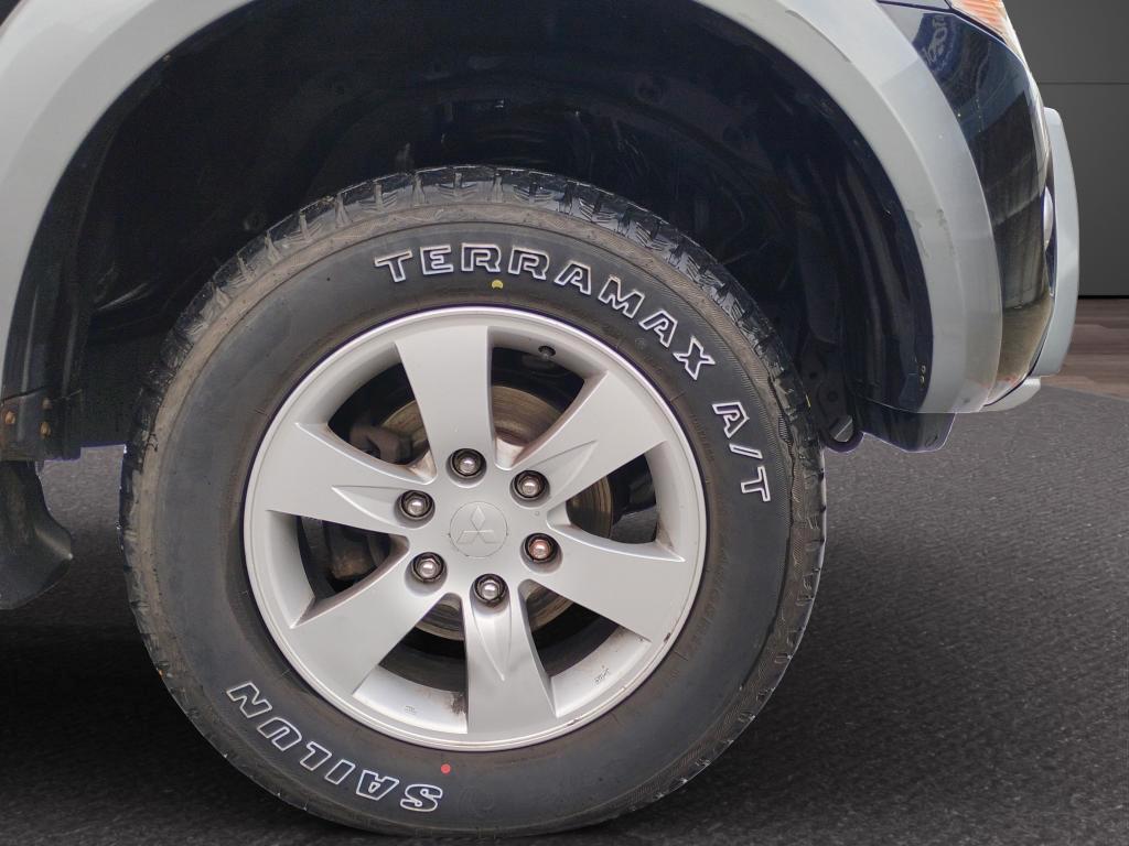 Mitsubishi L200 Double Cab L200 d.cab 2.5 di-d Intense