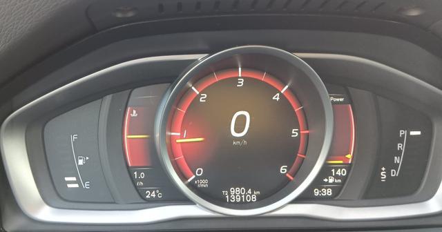 VOLVO V60 D3 Momentum