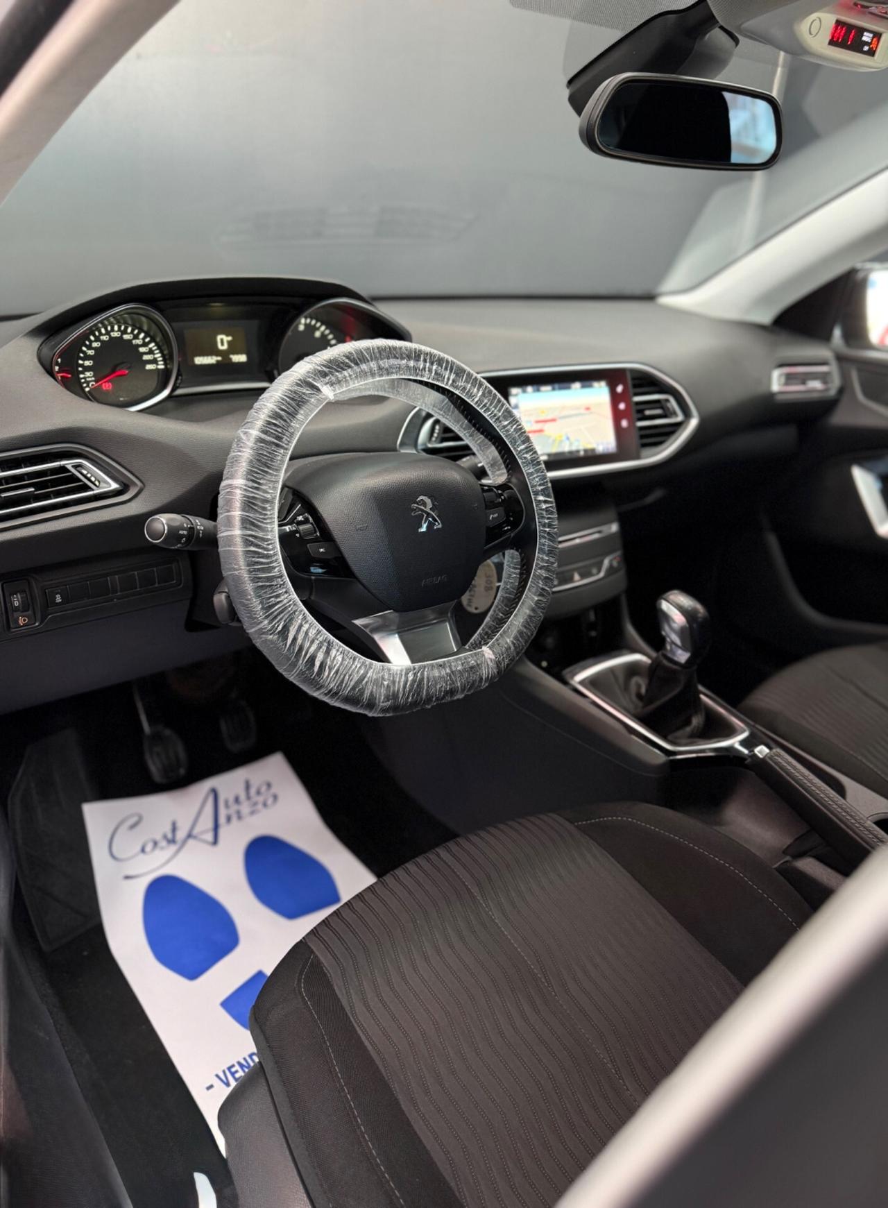 Peugeot 308 1.6 HDi 92 CV Allure 11/2014