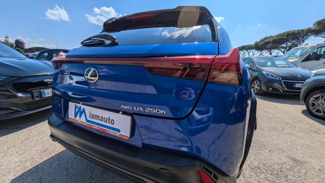 LEXUS UX 250h Hybrid Midnight Edition 4WD 2.0cc 152cv NAVIGAT.