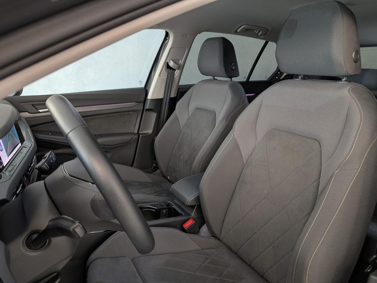 Volkswagen golf viii 1.5 TSI 130cv Style