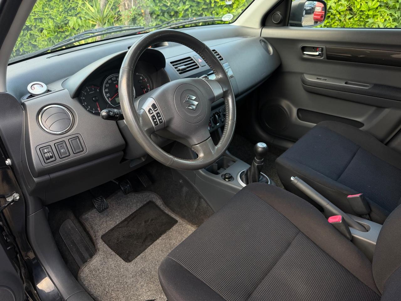 SUZUKI SWIFT 1.3i 4X4 – 130.000 KM – OTTIME CONDIZIONI