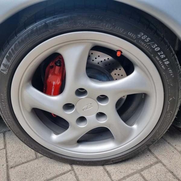 Porsche 911 Coupe 3.6 Carrera 4S