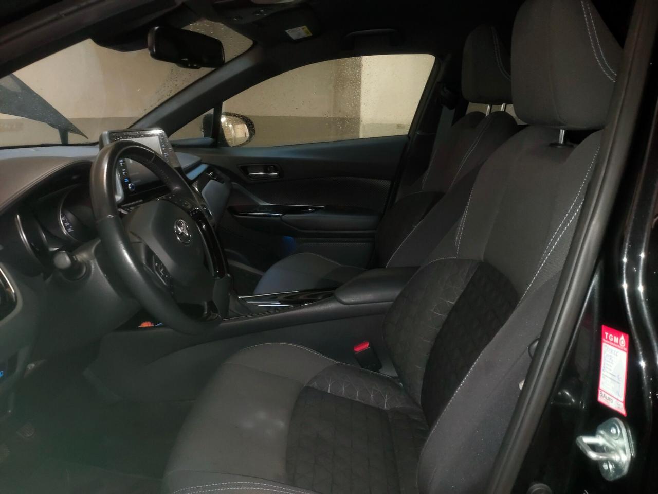 Toyota C-HR 1.8 Hybrid E-CVT Trend Neopatentati