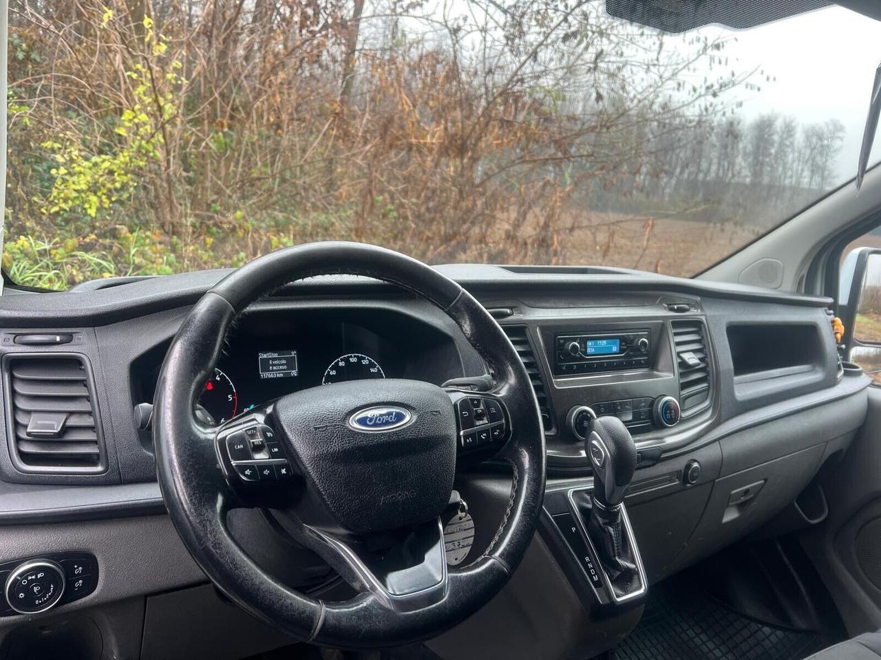 Ford Custom Auto. Euro6 2018