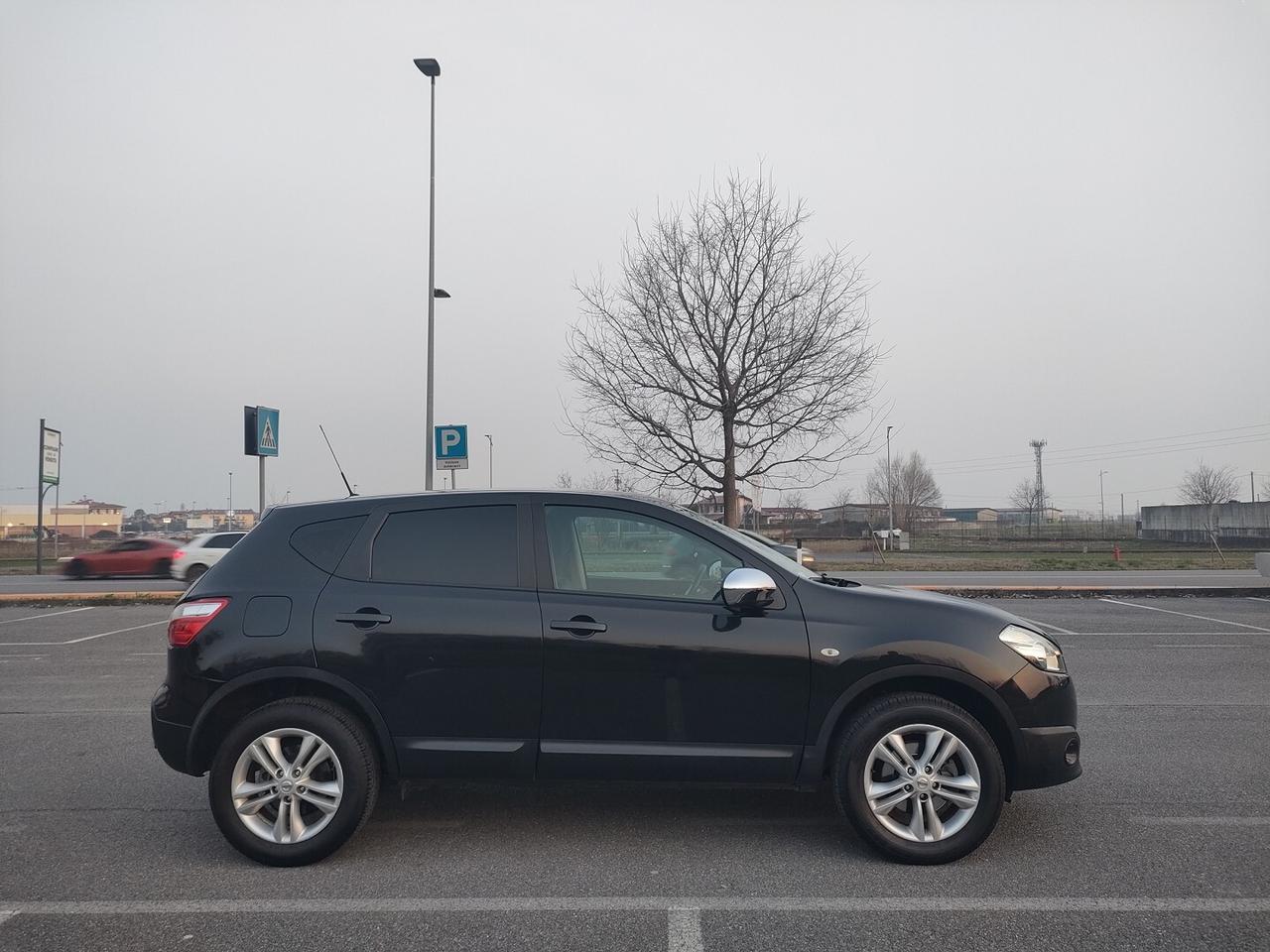 NISSAN Qashqai 1.5 dci Visia