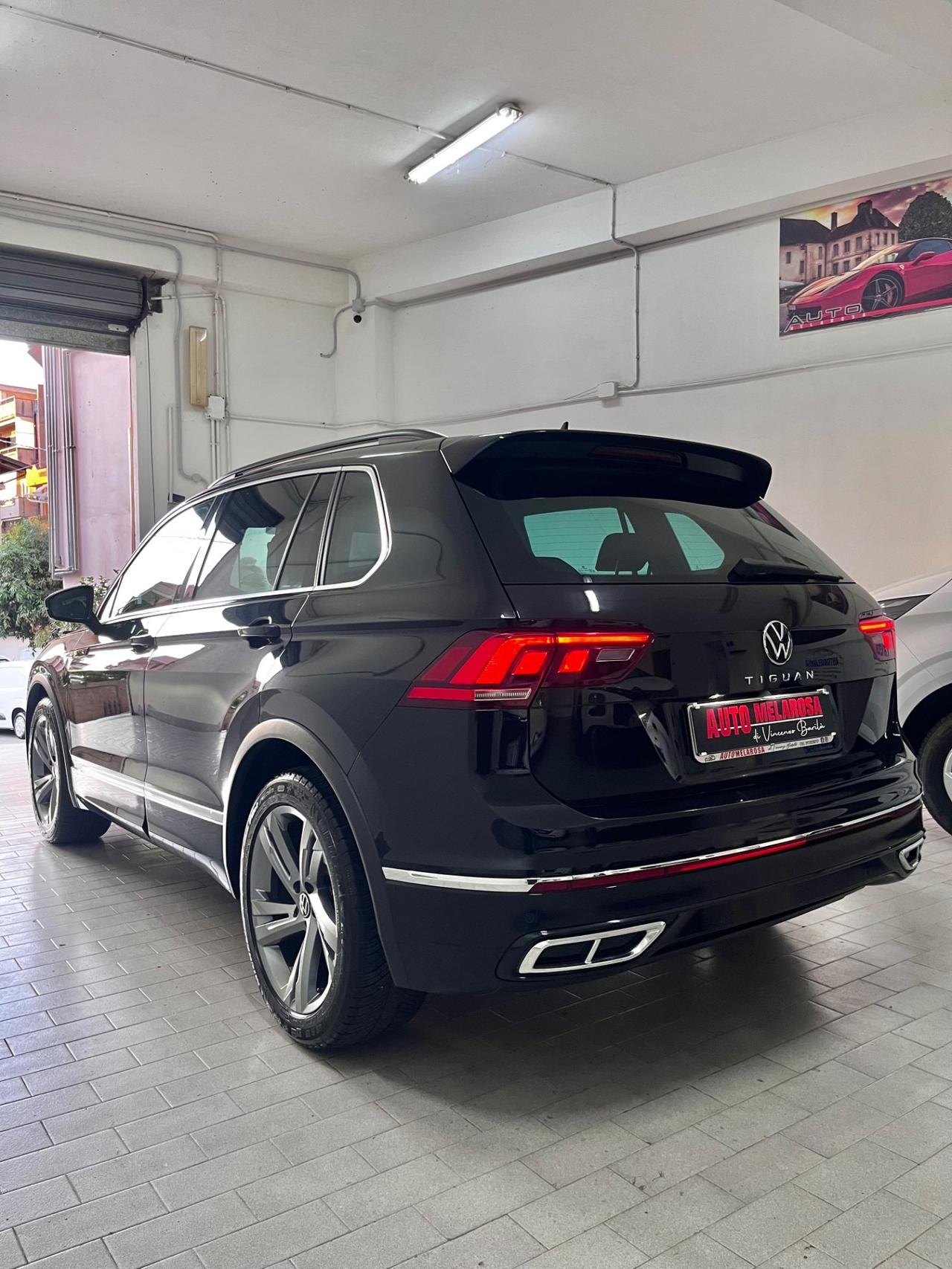 Volkswagen Tiguan 2.0 TDI 150 CV SCR DSG R-Line