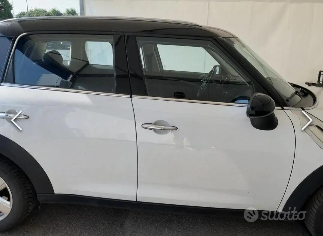 MINI COUNTRYMAN D