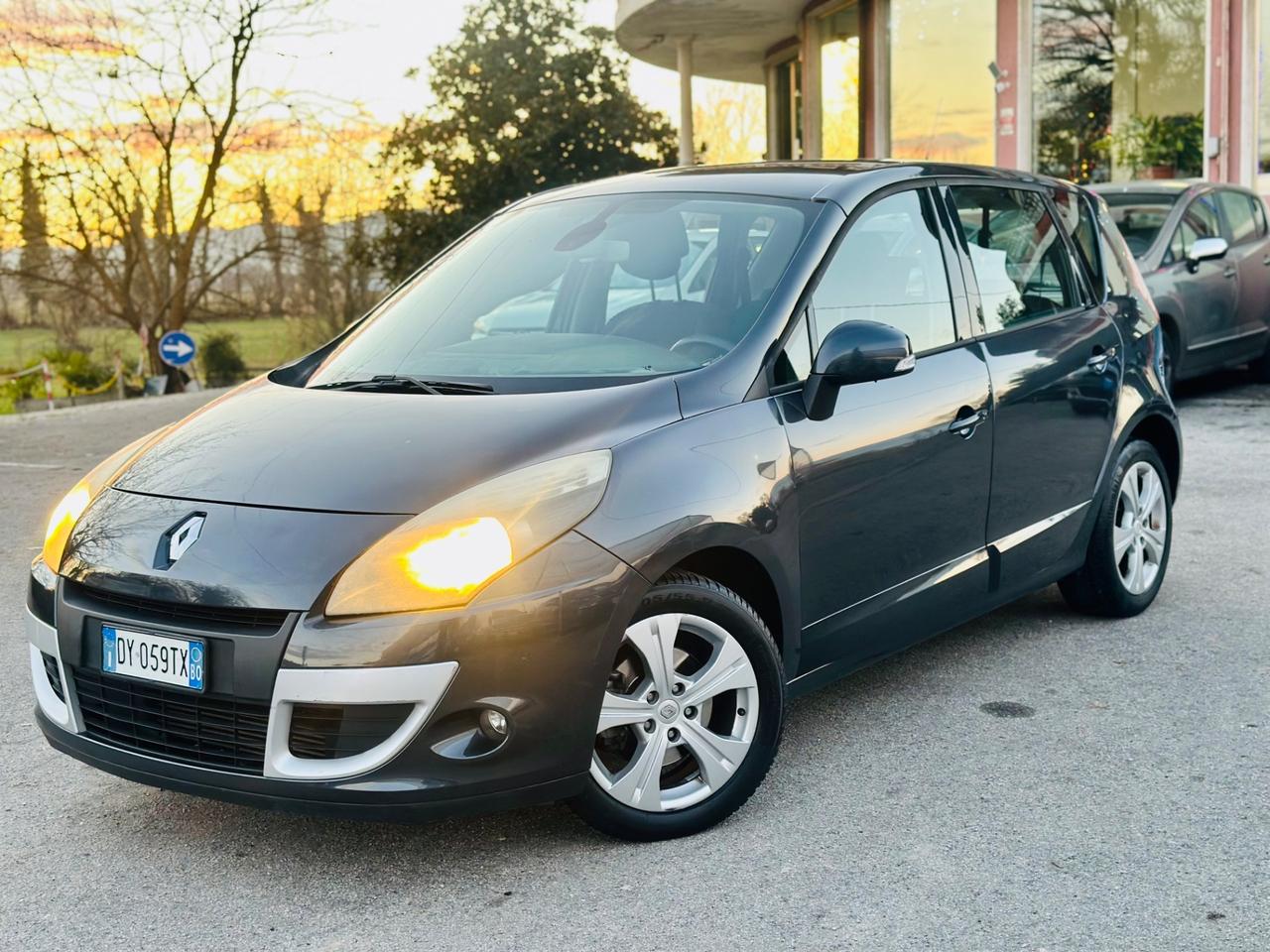 Renault Scénic X-Mod 1.5 dCi 110CV Luxe ok neopatentati