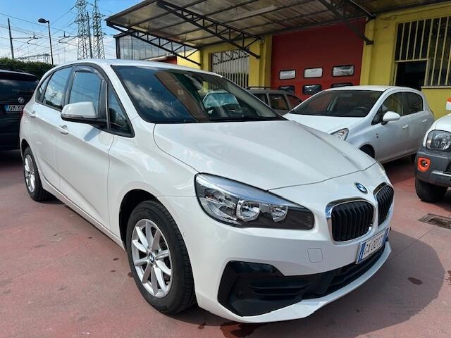 Bmw 2er Active Tourer 218i Active Tourer Sport,