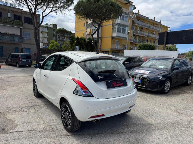 LANCIA Ypsilon 1.0 5 p S&S Alberta Ferretti Hybrid