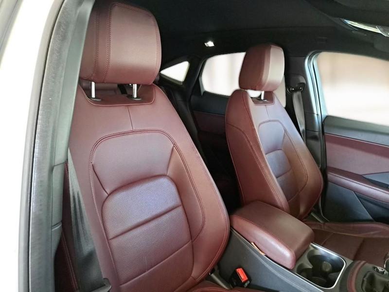 JAGUAR E-PACE 2.0D D163 R-DYNAMIC SE SUV