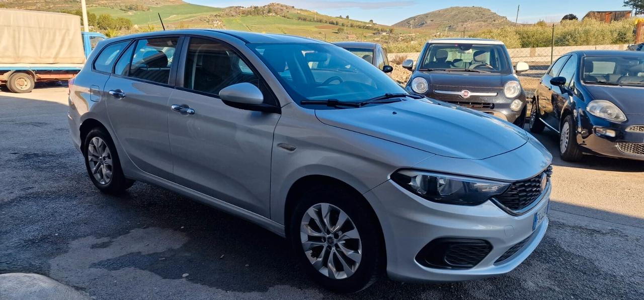 Fiat Tipo 1.6 Mjt S&S 5 porte Lounge