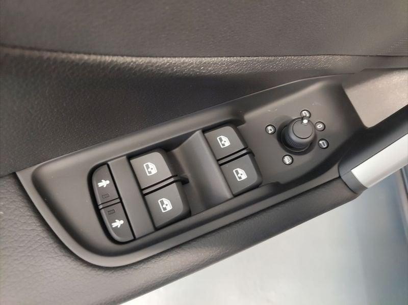 Audi Q2 35 TDI S tronic Business Advanced