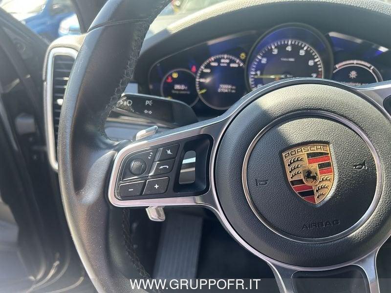 Porsche Cayenne 3.0 V6 E-Hybrid INCIDENTATO - PREZZO PIU' IVA