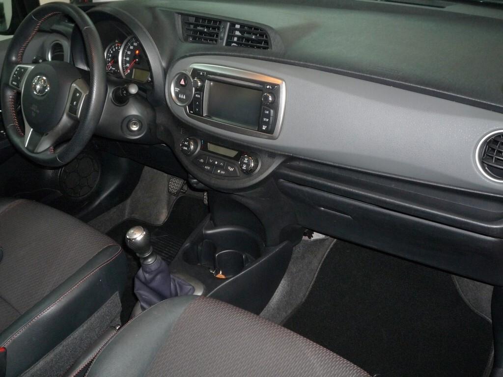 Toyota Yaris 1.3 5 porte Lounge