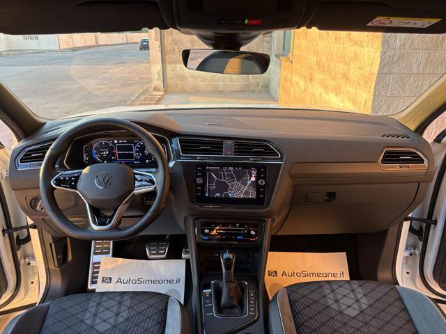 VOLKSWAGEN Tiguan 2.0 TDI 150 CV SCR DSG R-Line LUCI AMBIENTE