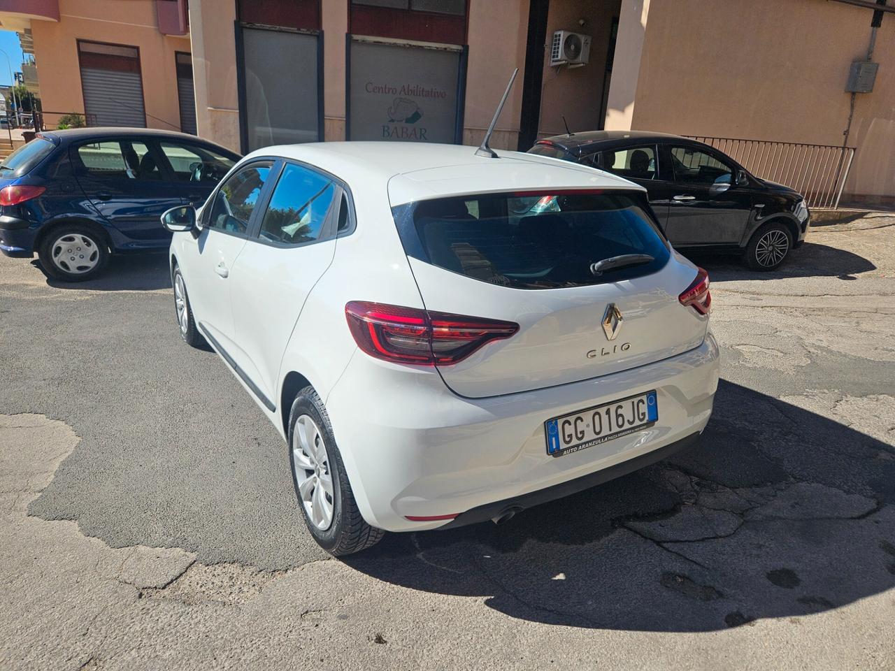 RENAULT CLIO 1000 SCE 58000 CHILOMETRI CERTIFICATI