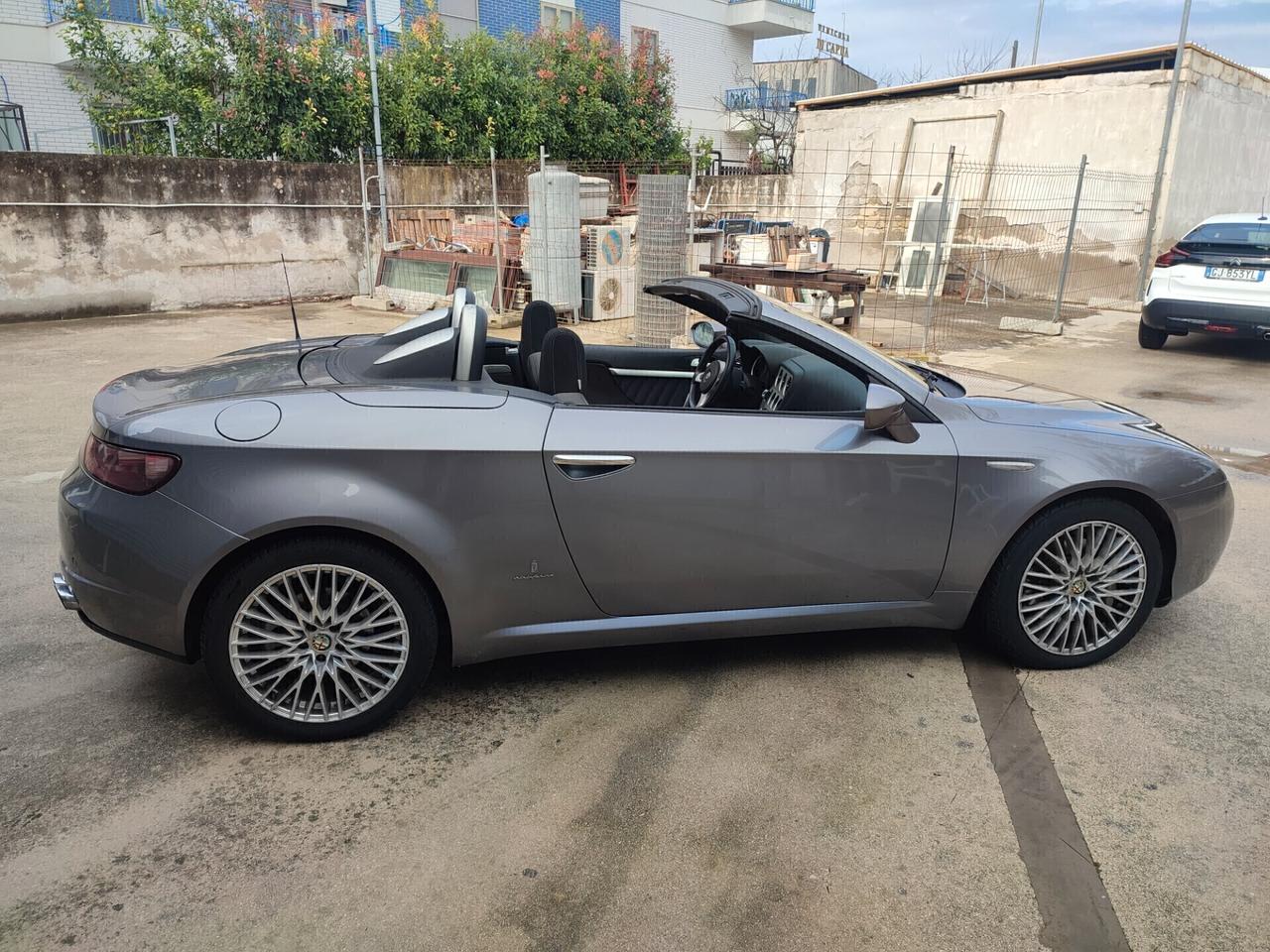 Alfa Romeo Spider 2.4 JTDm 210CV