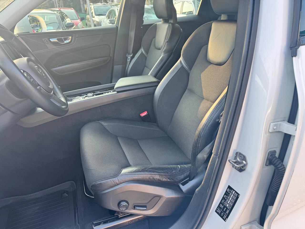 Volvo XC 60 XC60 D4 AWD Geartronic Business