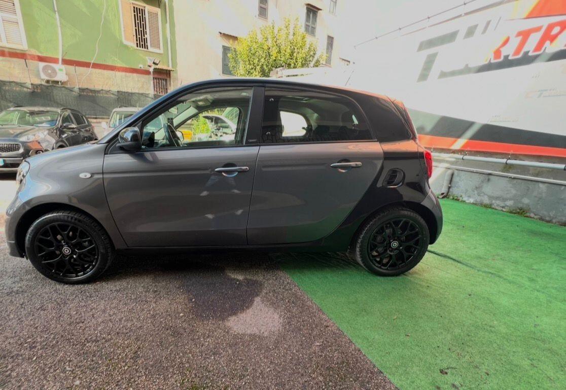 Smart ForFour 70 1.0 twinamic Superpassion