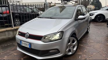 Volkswagen Polo 1.4 DSG 5 porte Highline