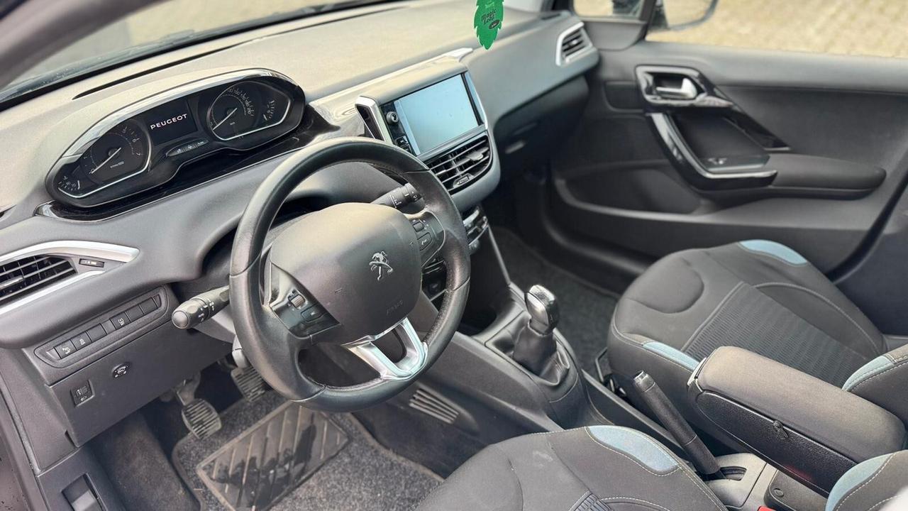 Peugeot 208 1.4 B/GPL 2015 NEOP.