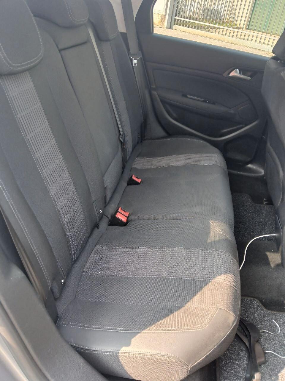 Peugeot 308 BlueHDi 130 S&S EAT8 SW Allure