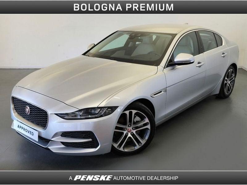 Jaguar XE XE 2.0 D 180 CV aut. SE