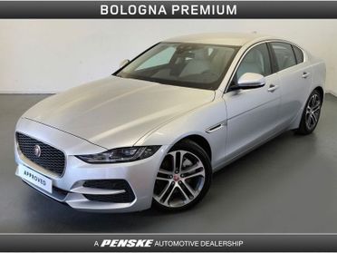 Jaguar XE XE 2.0 D 180 CV aut. SE