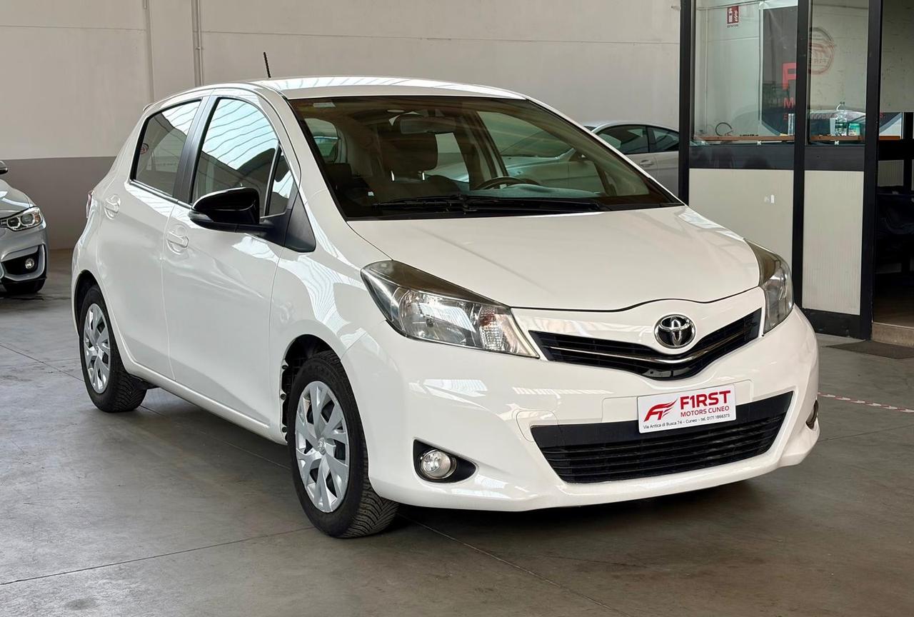 Toyota Yaris 1.3 5 porte Lounge