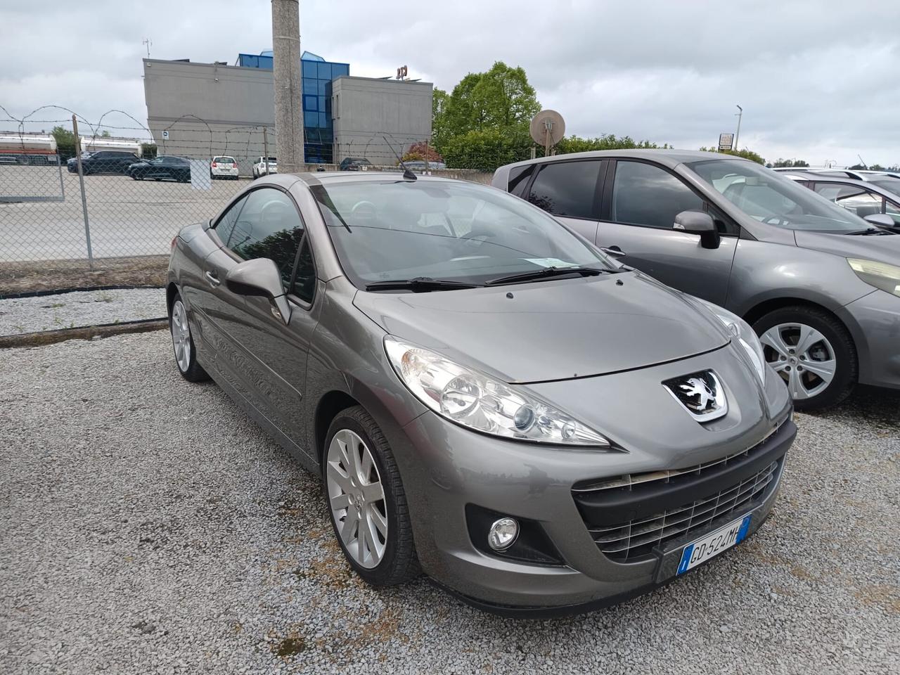 Peugeot 207 1.6 HDi 112CV CC Tecno Tua a 92€ al mese