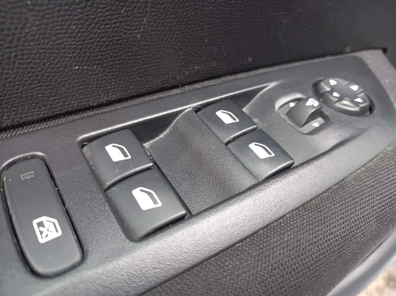 Peugeot 208 BlueHDi 100 Stop&Start 5 porte Allure