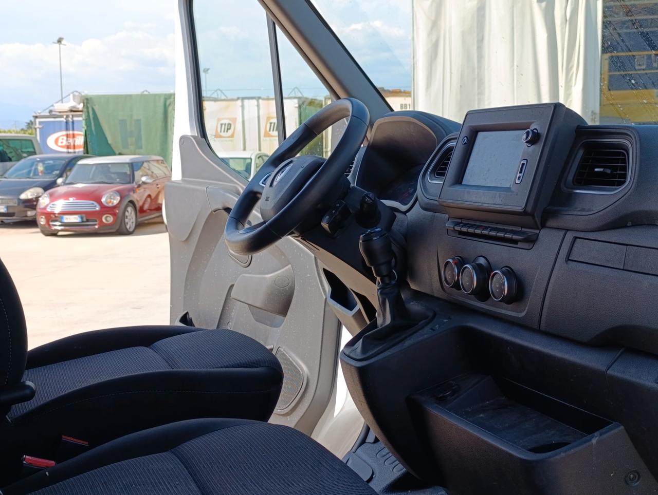 RENAULT Master T33 2.3 dci 135cv L2H2 Ice