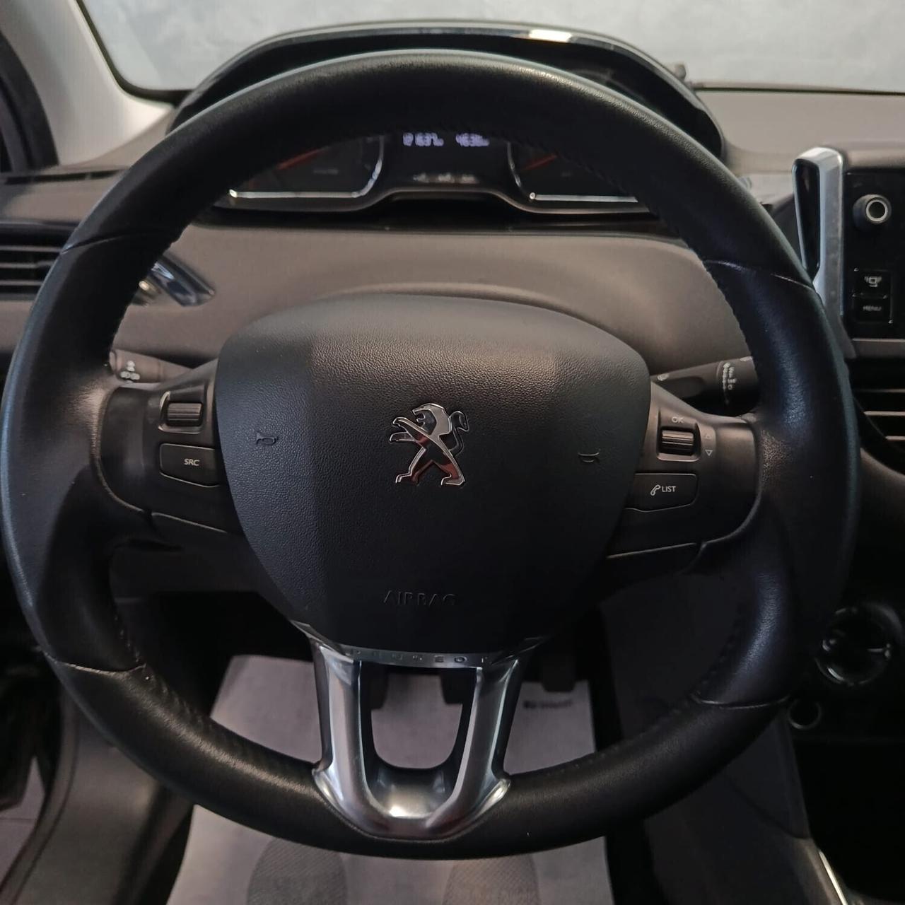 Peugeot 208 1.2 BENZINA