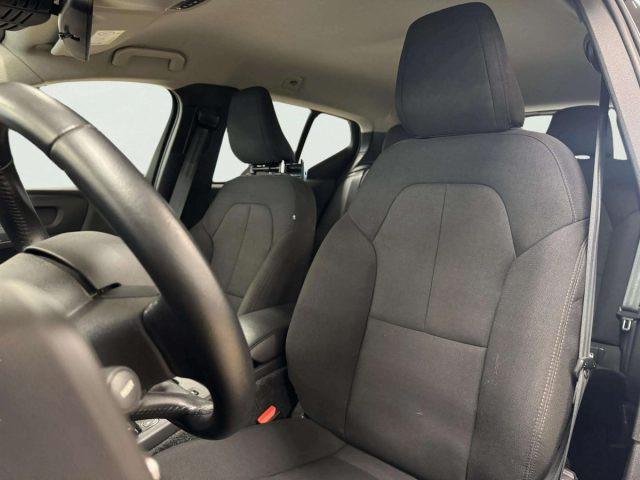 VOLVO XC40 T2 MOMENTUM CORE AUTOMATICA