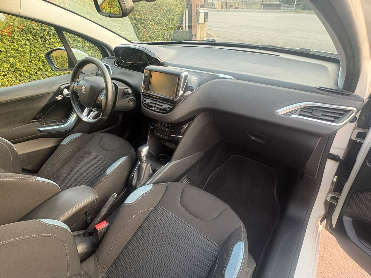 Peugeot 208 1.6 e-HDi 92 CV Stop&Start 5 porte Allure