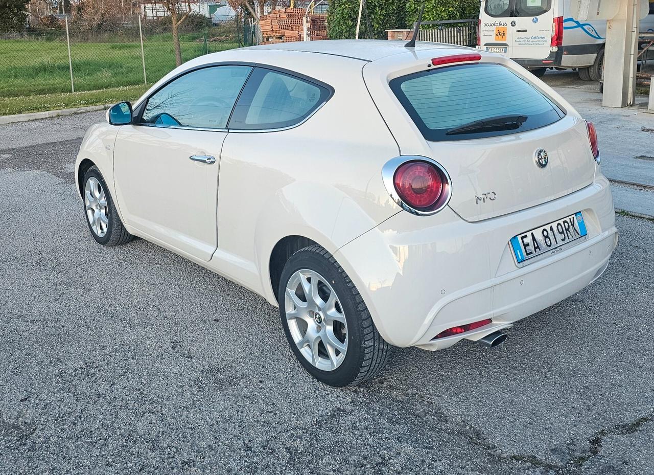 Alfa Romeo MiTo 1.3 JTDm-2 95 CV S&S Distinctive Sport Pack