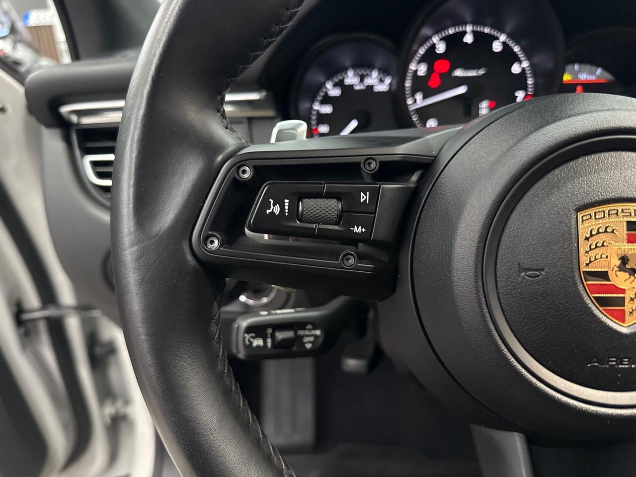 Porsche Macan 2.0 T Radar*Kamera360*Tetto PRONTA CONSEGNA !