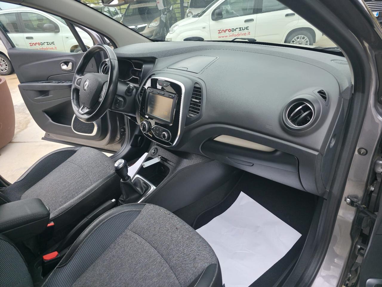 Renault Captur dCi 8V 90 CV EDC Start&Stop Energy Intens