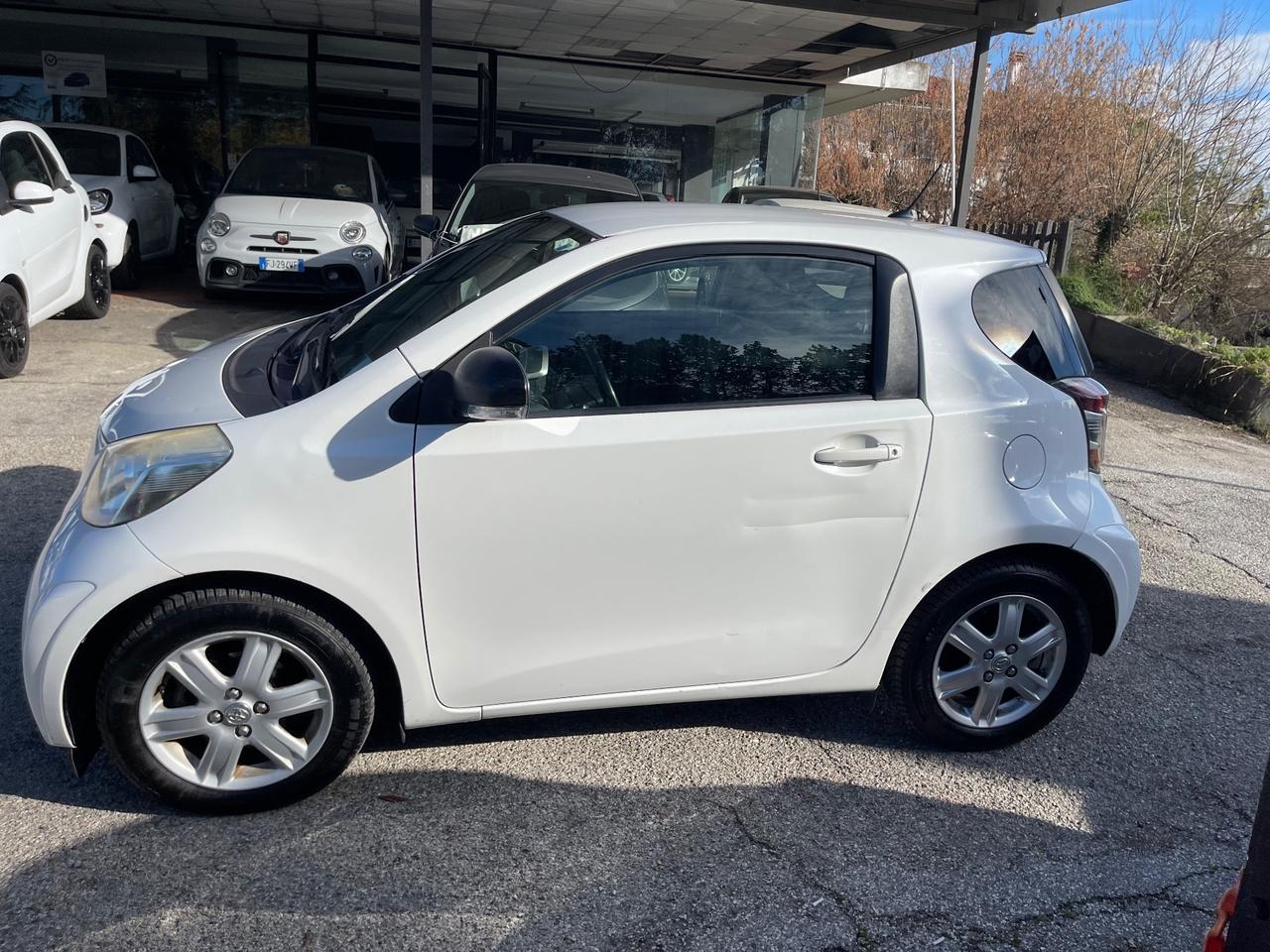Toyota iQ 1.0 Sol