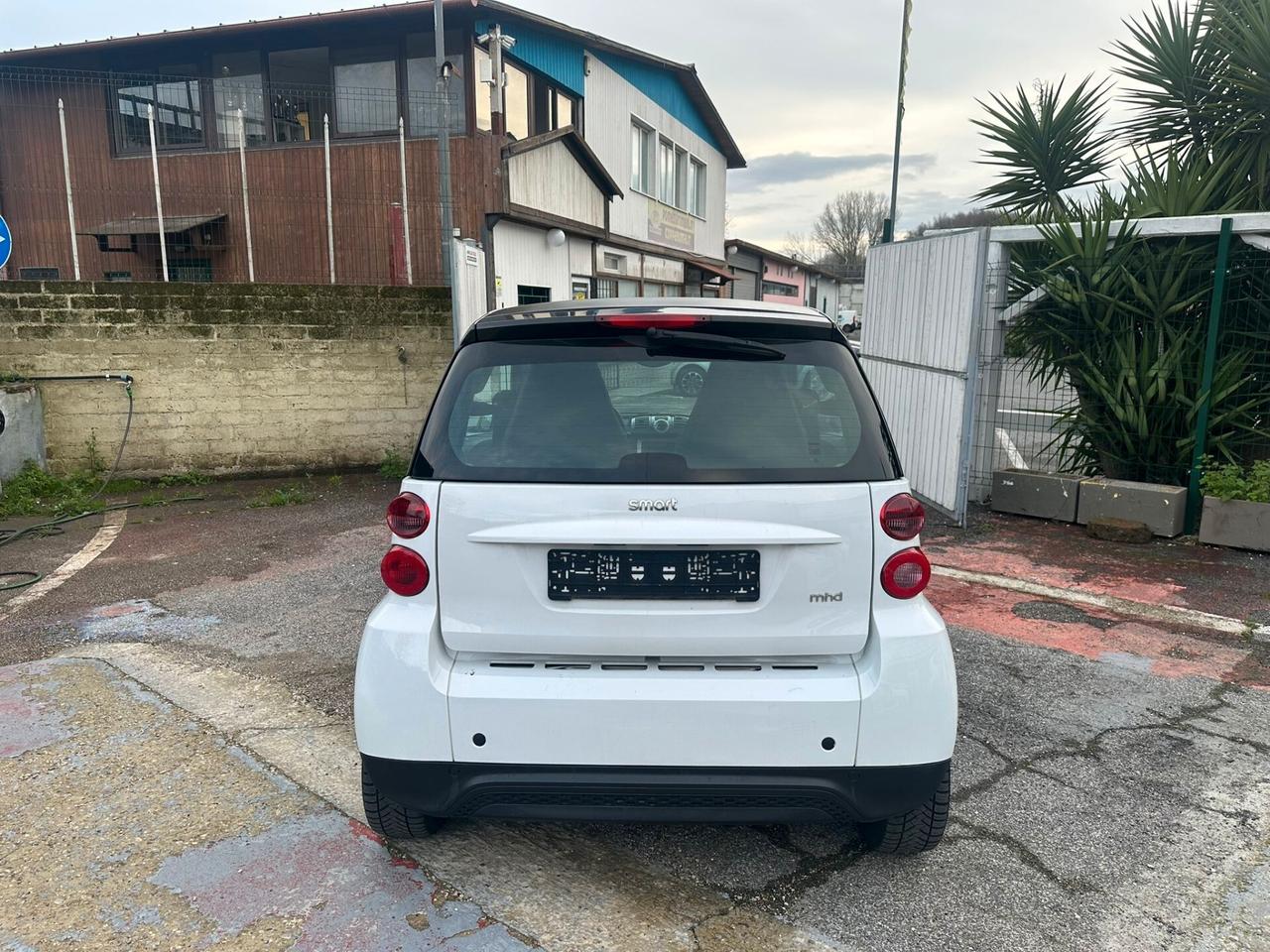 Smart ForTwo 1000 52 kW MHD coupé pure