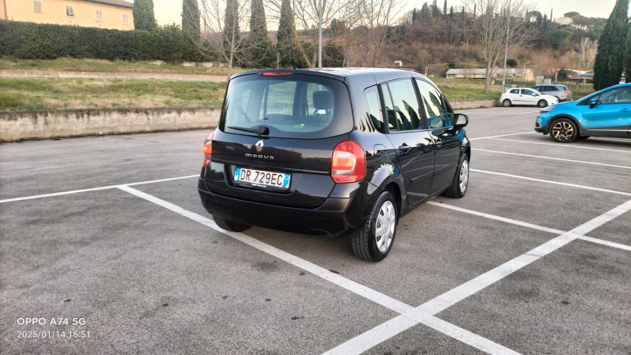 Renault Modus 1.2 16V Dynamique