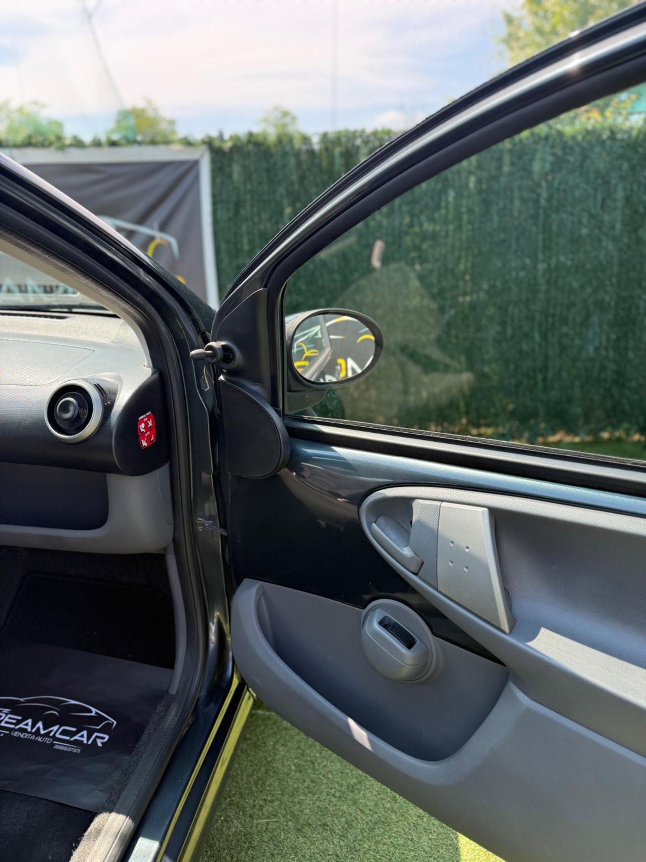 Citroen C1 1.0 BENZINA 5 PORTE NEOPATENTATI