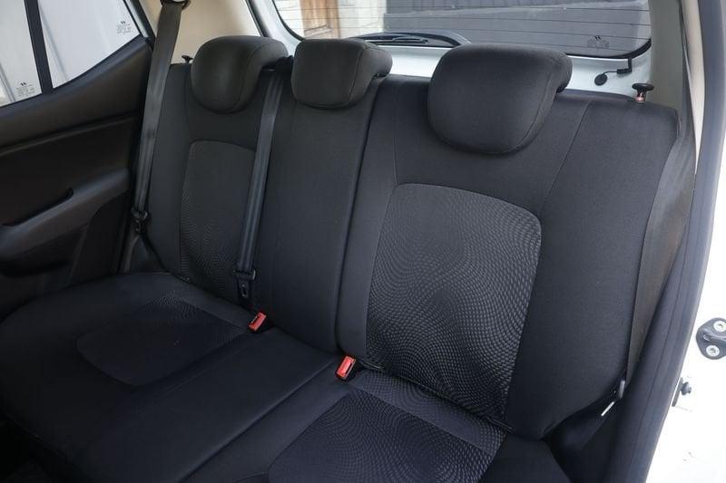 Hyundai i10 Hyundai i10 1.1 Like bluedrive Gpl 51KW ANNO 2012