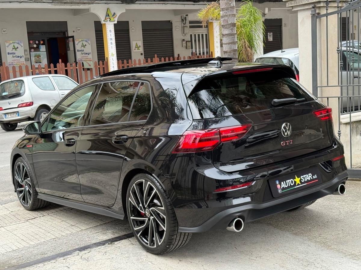 Volkswagen Golf 8 GTI 2.0 TSI 245 CV