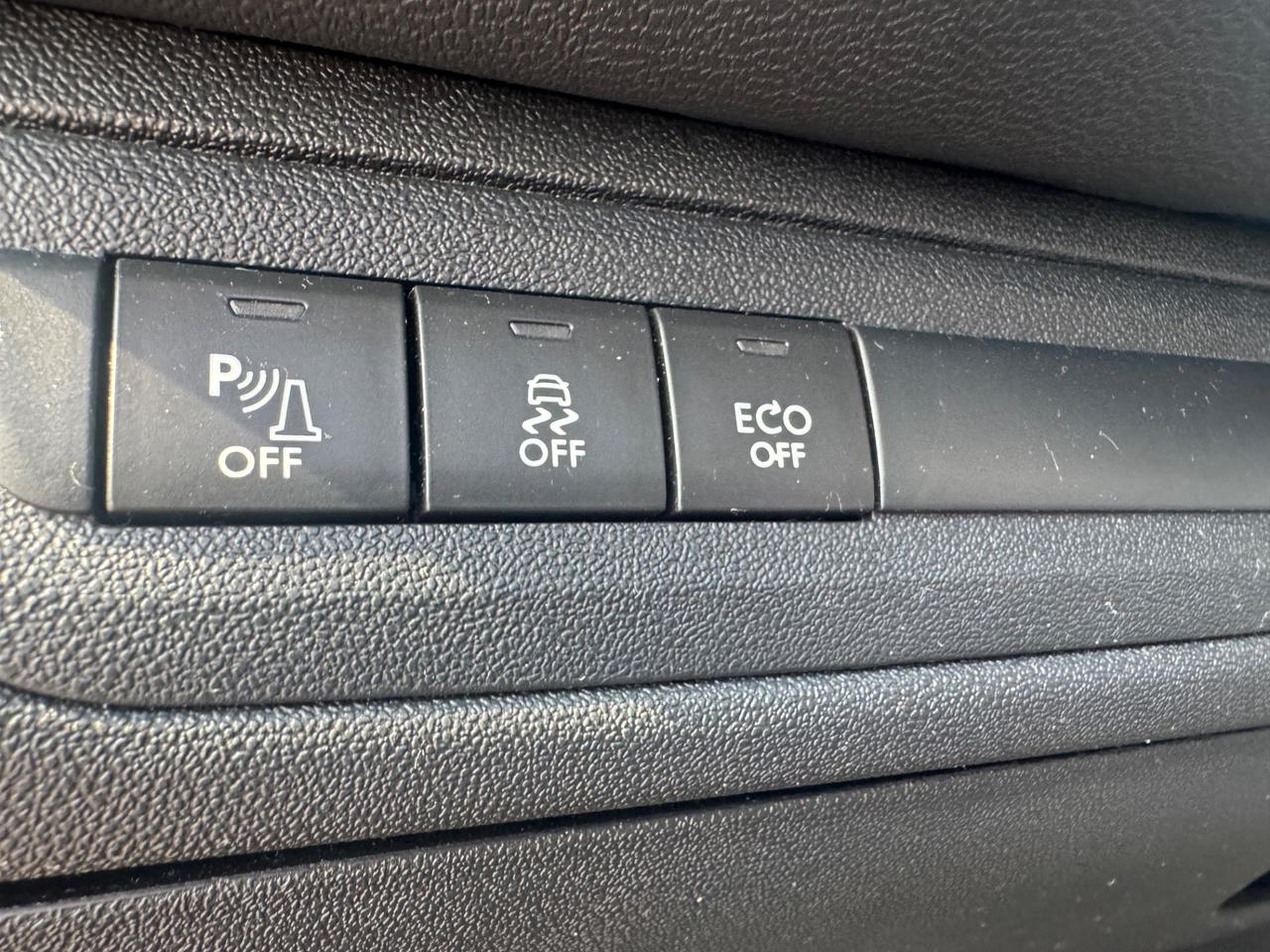 Peugeot 208 1.4 HDi 68 CV 3 porte Allure