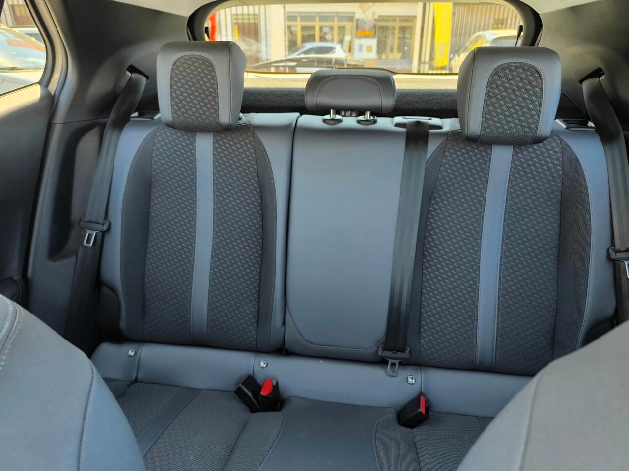 Peugeot 2008 BlueHDi 100 S&S Allure Navi Pack 2020