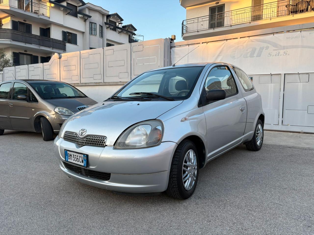 Toyota Yaris 1.0i 16V cat 3 porte